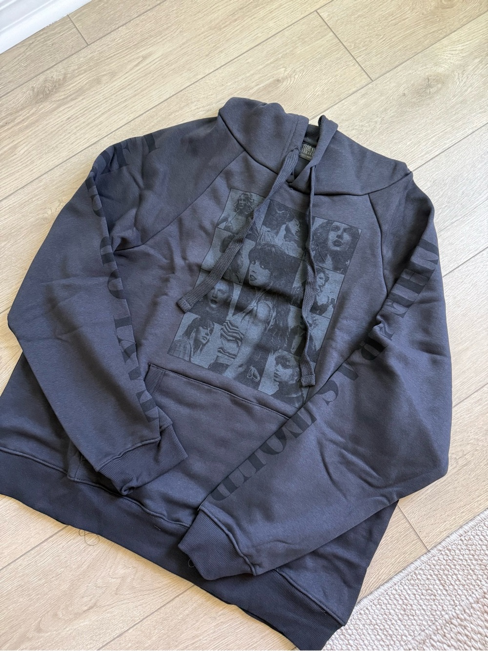 OFFICIAL Authentic Taylor Swift The Eras Tour US Concert Dates Black Hoodie 2XL